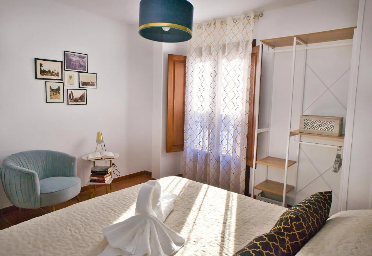 Granada Insight, Mirador San Nicolas, Parking Included contacts